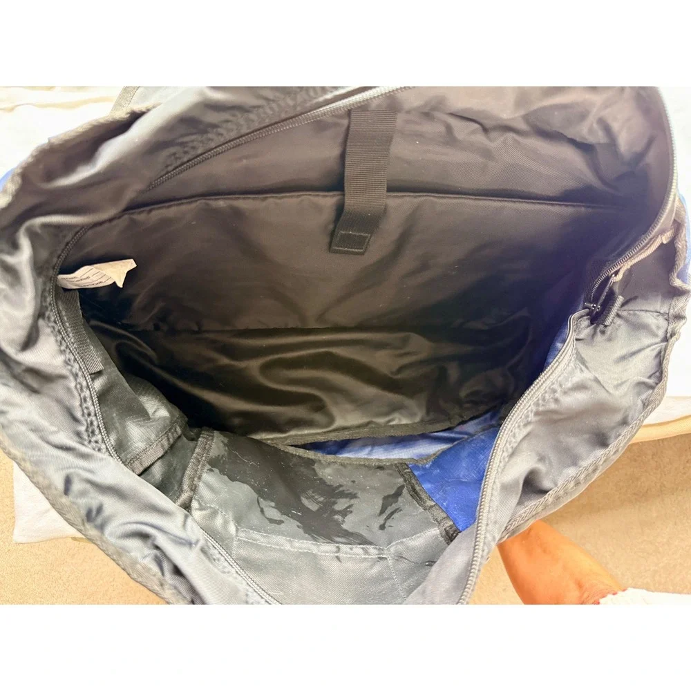 LL Bean Messenger Bag Navy Blue Ripstop Nylon Padded Strap Crossbody Laptop Bag